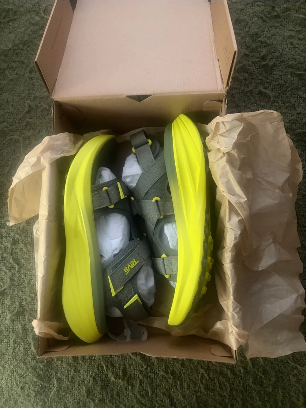 Teva Aventrail R2T Grey & Neon Yellow  Sandals